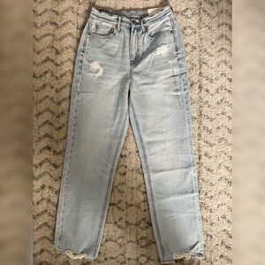 American Eagle Highest Rise 90s Boyfriend Jeans size 4 Long